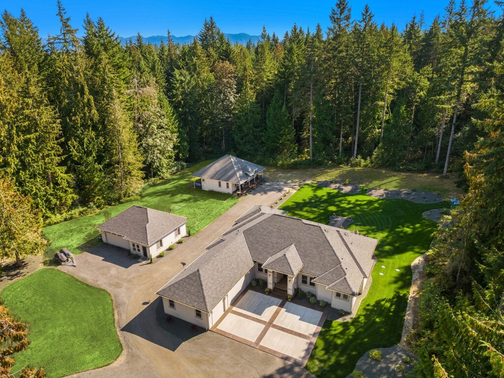 imgi_132_29505-NE-52nd-st-Carnation-Upgrade-Realty50