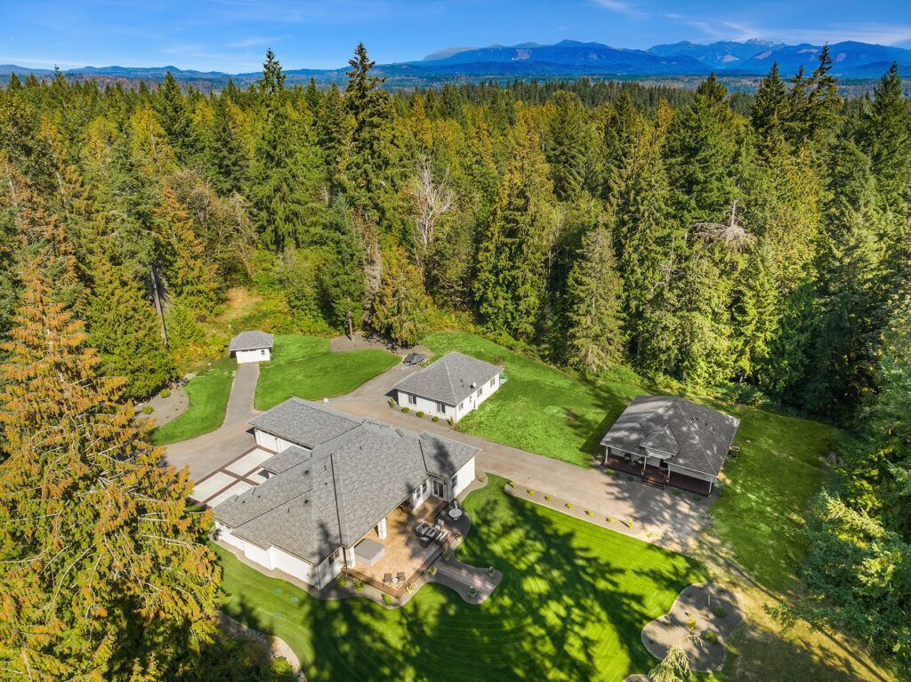 imgi_135_29505-NE-52nd-st-Carnation-Upgrade-Realty48