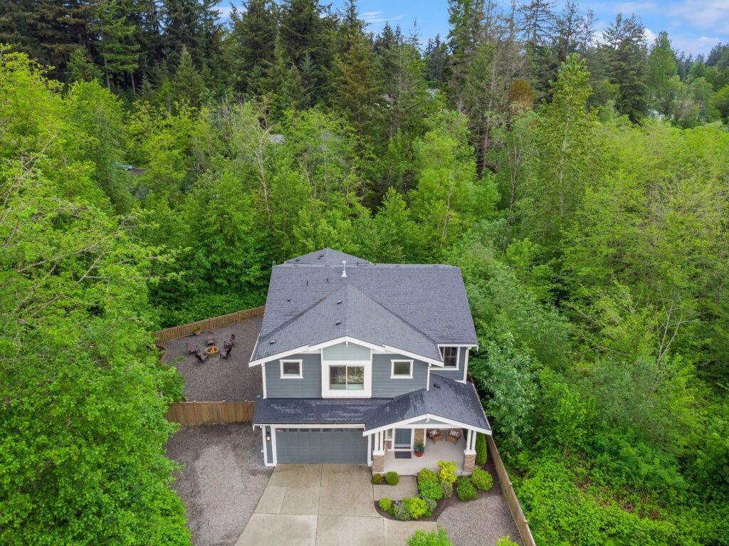 imgi_144_UpgradeRealty-3615-129th-pl-se-everett-wa-1