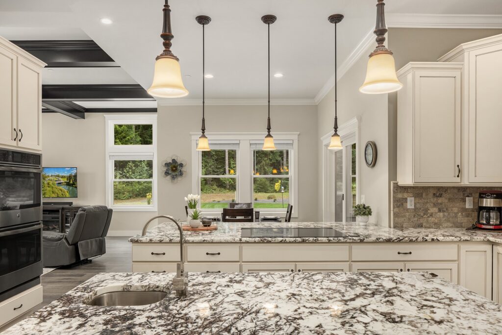 imgi_177_29505-NE-52nd-st-Carnation-Upgrade-Realty2